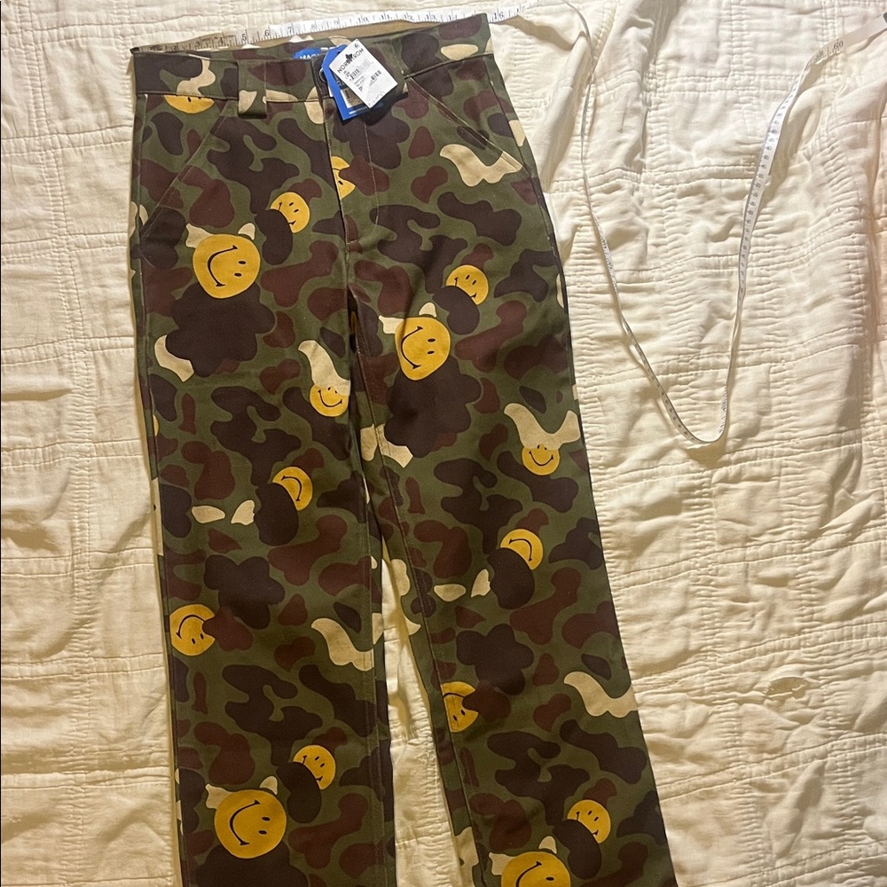 Market Camouflage smiley jeans sz 30
